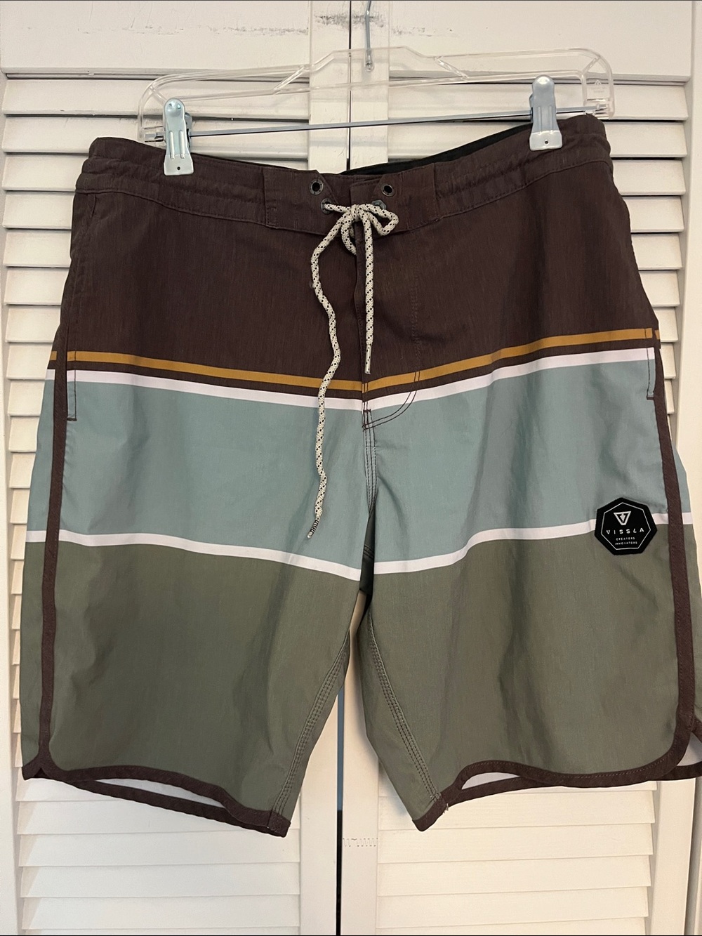 Vissla Board Shorts Sz 32 9”